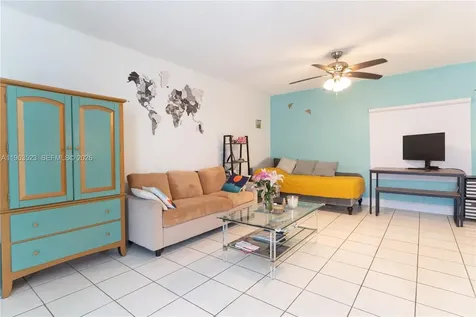 1340 Lincoln Road Miami Beach FL 33139