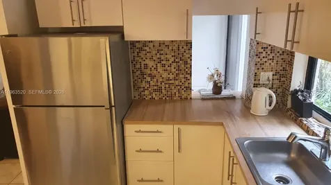 17021 N Bay Road Sunny Isles Beach FL 33160