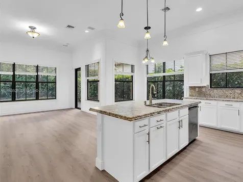 3126 NW 83rd Way Cooper City FL 33024