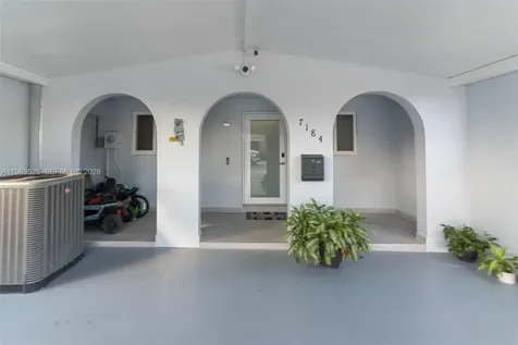 7184 W 2nd Court Hialeah FL 33014