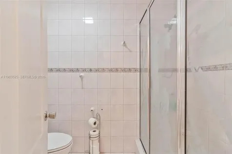 7184 W 2nd Court Hialeah FL 33014