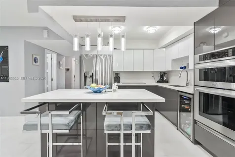 7184 W 2nd Court Hialeah FL 33014