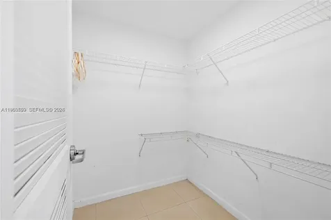 3250 NE 1st Avenue Miami FL 33137