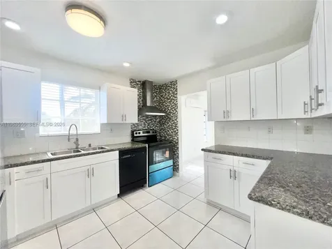 19901 SW 81st Court Cutler Bay FL 33189