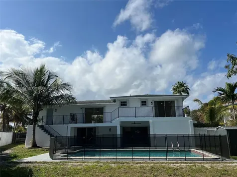 19901 SW 81st Court Cutler Bay FL 33189