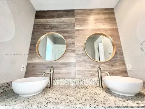 19901 SW 81st Court Cutler Bay FL 33189