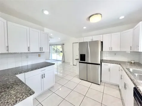 19901 SW 81st Court Cutler Bay FL 33189
