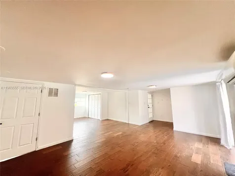 19901 SW 81st Court Cutler Bay FL 33189