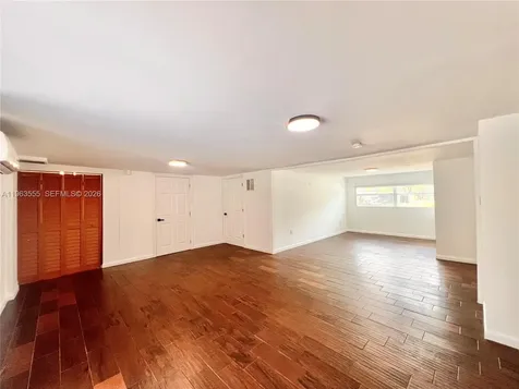 19901 SW 81st Court Cutler Bay FL 33189