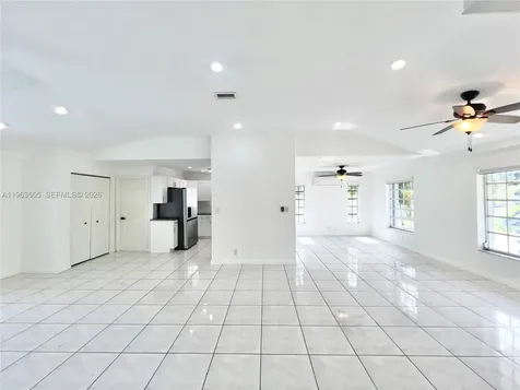 19901 SW 81st Court Cutler Bay FL 33189