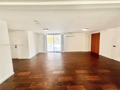 19901 SW 81st Court Cutler Bay FL 33189