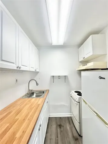 19901 SW 81st Court Cutler Bay FL 33189