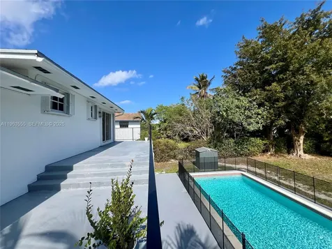 19901 SW 81st Court Cutler Bay FL 33189