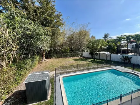 19901 SW 81st Court Cutler Bay FL 33189