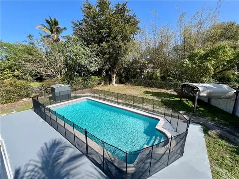 19901 SW 81st Court Cutler Bay FL 33189