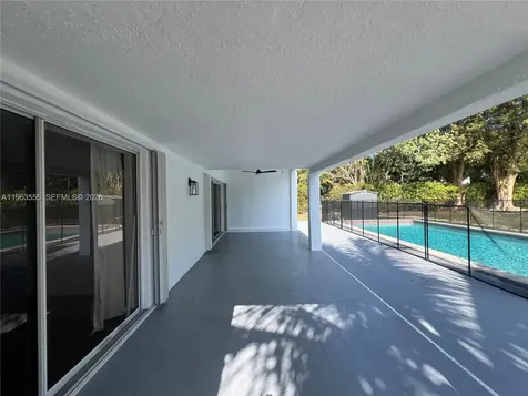 19901 SW 81st Court Cutler Bay FL 33189
