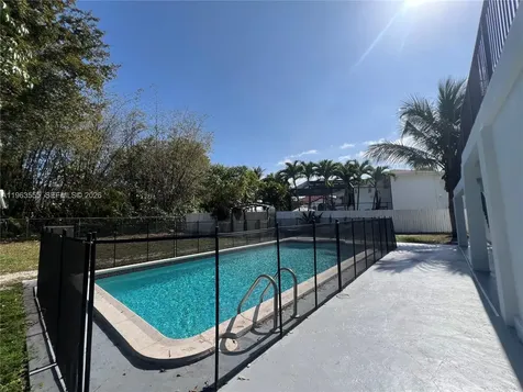 19901 SW 81st Court Cutler Bay FL 33189