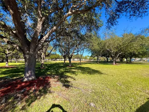 19901 SW 81st Court Cutler Bay FL 33189