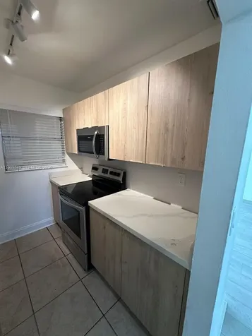2008 N Jackson Street Hollywood FL 33020