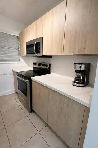 2008 N Jackson Street Hollywood FL 33020