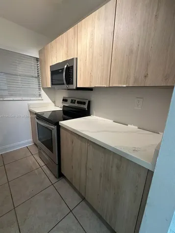 2008 N Jackson Street Hollywood FL 33020