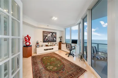 19333 E Collins Avenue Sunny Isles Beach FL 33160