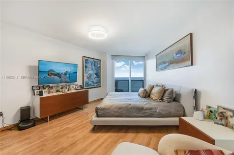 19333 E Collins Avenue Sunny Isles Beach FL 33160