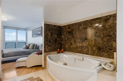 19333 E Collins Avenue Sunny Isles Beach FL 33160