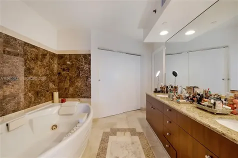 19333 E Collins Avenue Sunny Isles Beach FL 33160
