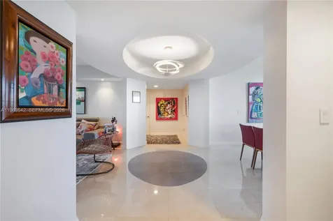 19333 E Collins Avenue Sunny Isles Beach FL 33160