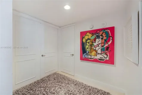 19333 E Collins Avenue Sunny Isles Beach FL 33160