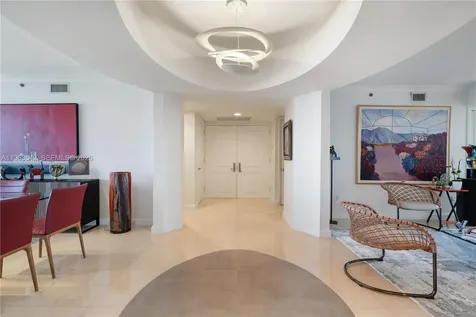 19333 E Collins Avenue Sunny Isles Beach FL 33160