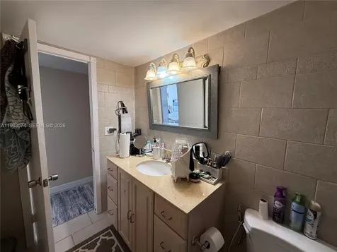 3161 S Ocean Drive Hallandale Beach FL 33009