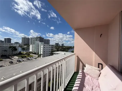 3161 S Ocean Drive Hallandale Beach FL 33009