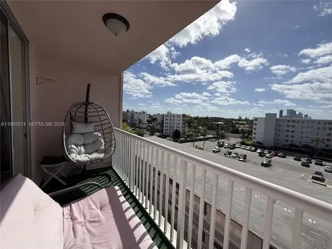 3161 S Ocean Drive Hallandale Beach FL 33009