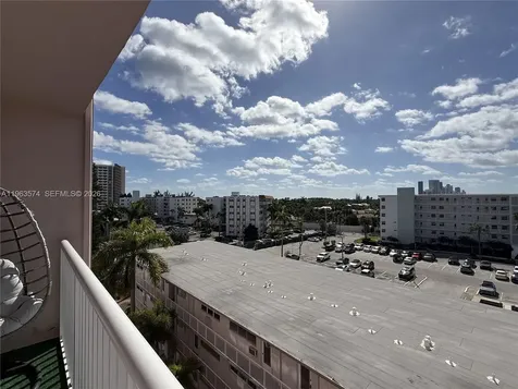 3161 S Ocean Drive Hallandale Beach FL 33009