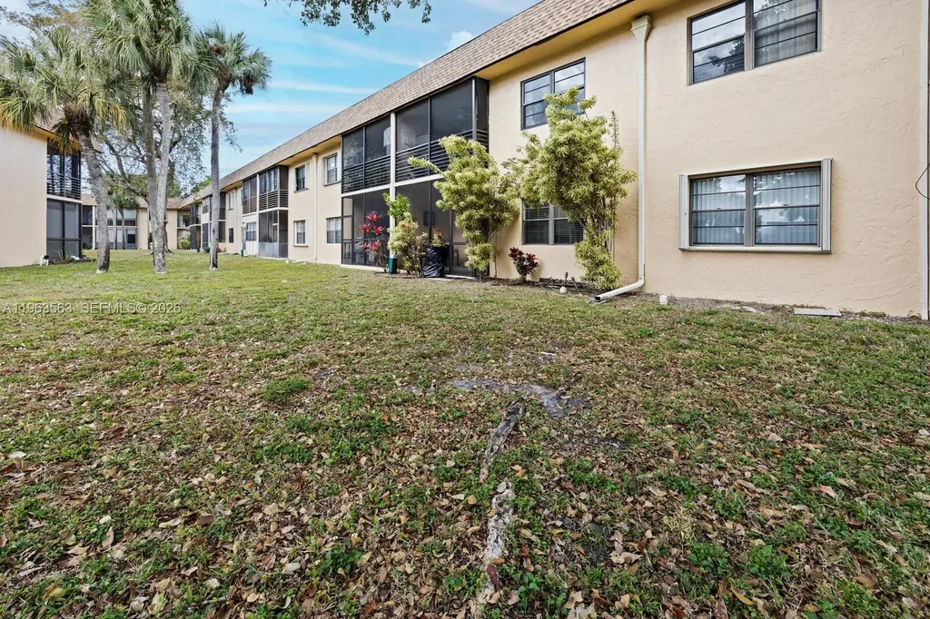 200 Gate Road Hollywood FL 33024