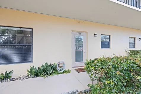 200 Gate Road Hollywood FL 33024