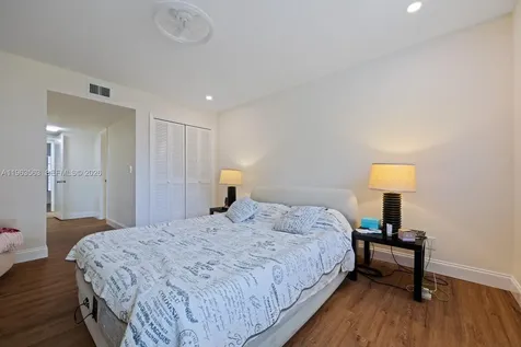 200 Gate Road Hollywood FL 33024