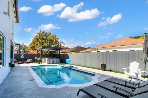 15967 SW 141st Street Miami FL 33196