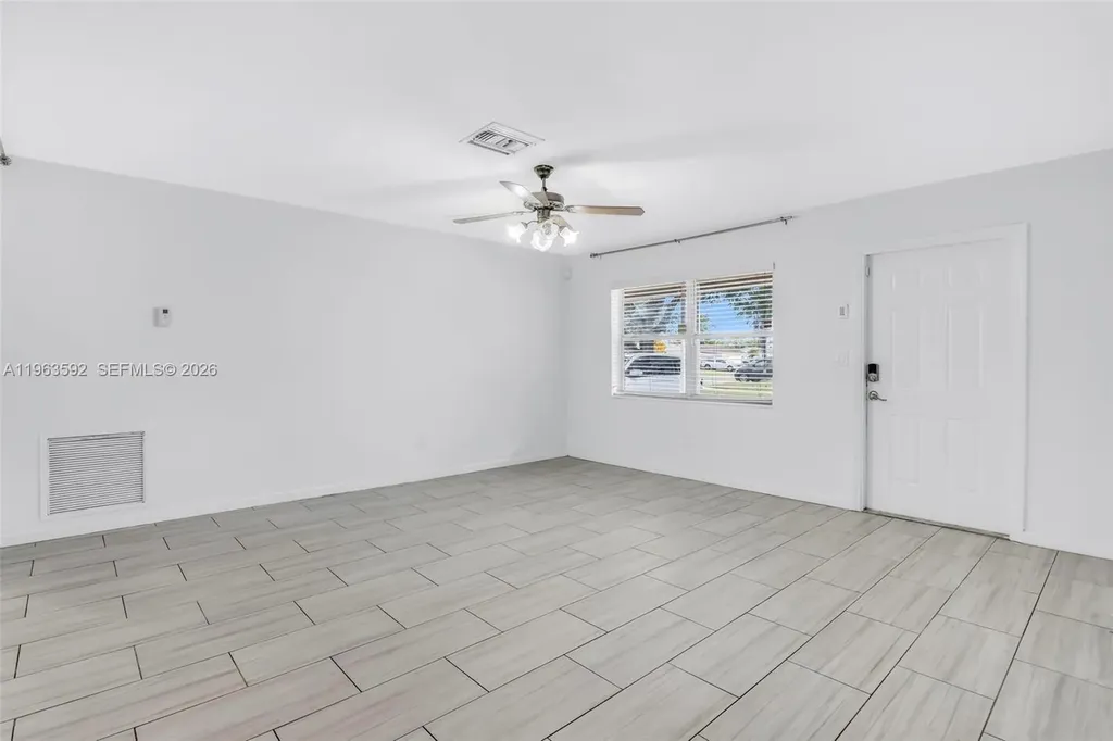 3430 N 65th Avenue Hollywood FL 33024