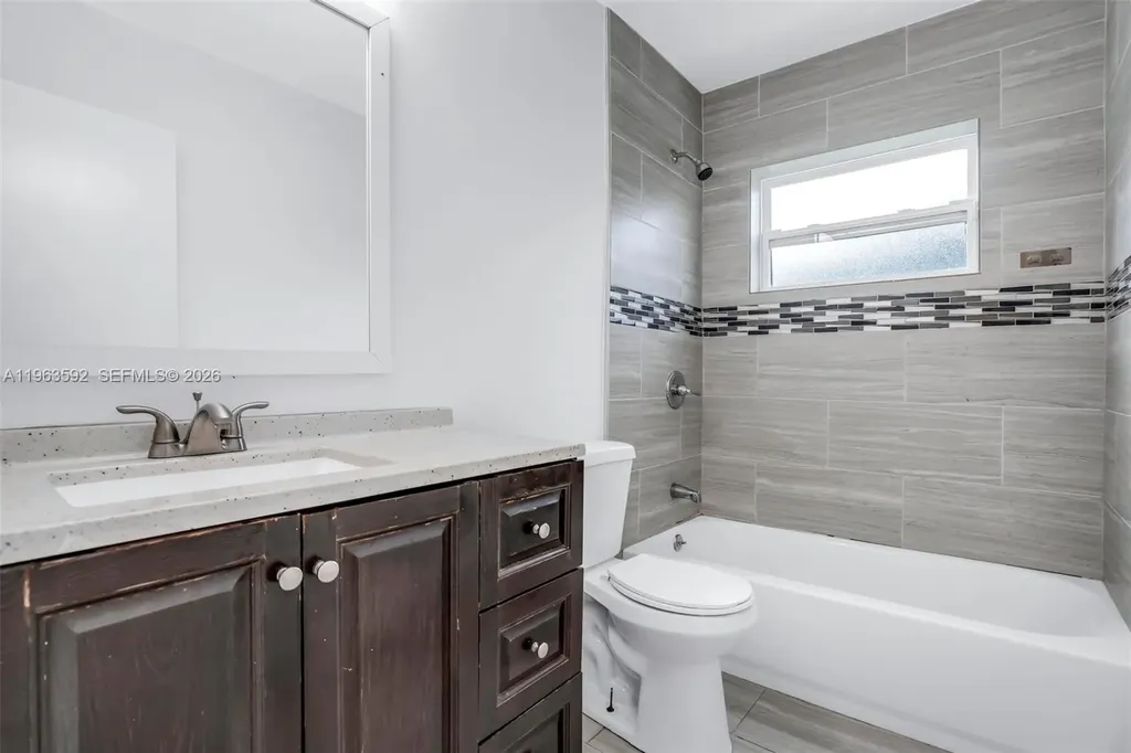 3430 N 65th Avenue Hollywood FL 33024