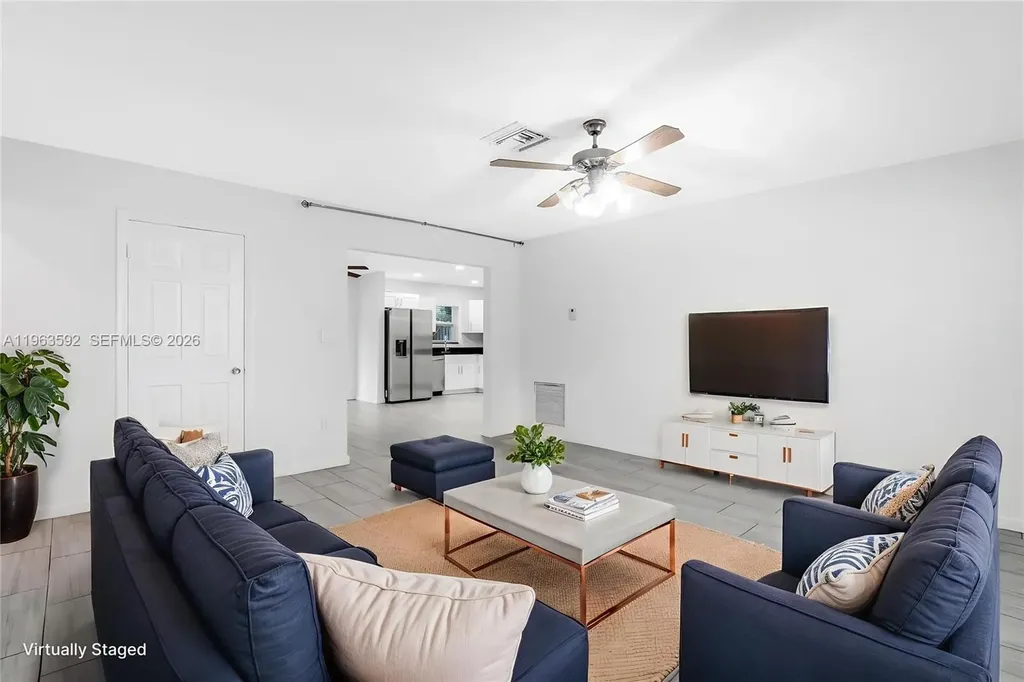 3430 N 65th Avenue Hollywood FL 33024