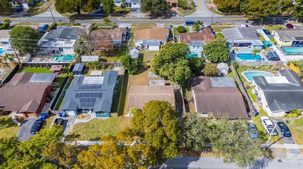 3430 N 65th Avenue Hollywood FL 33024
