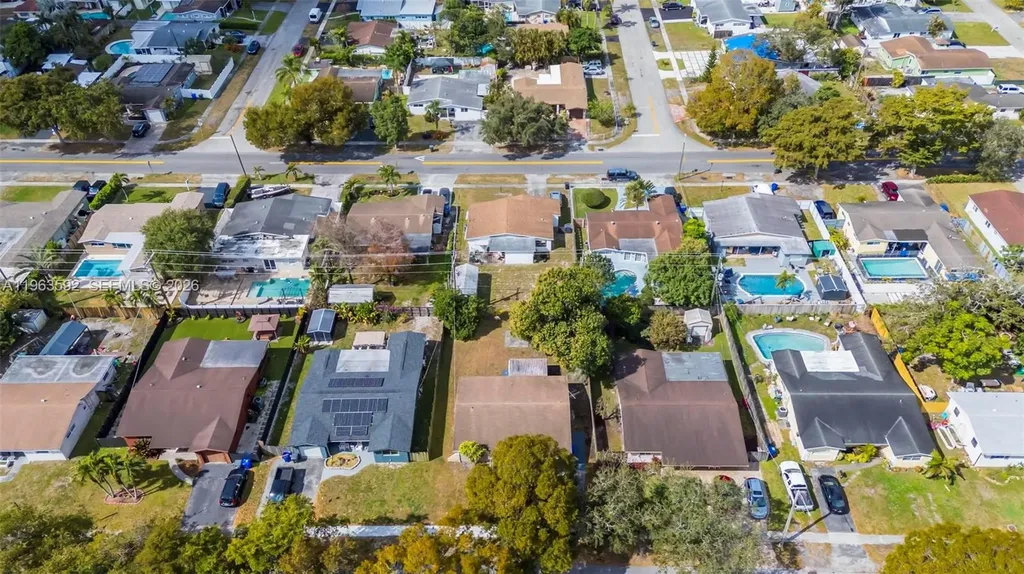 3430 N 65th Avenue Hollywood FL 33024