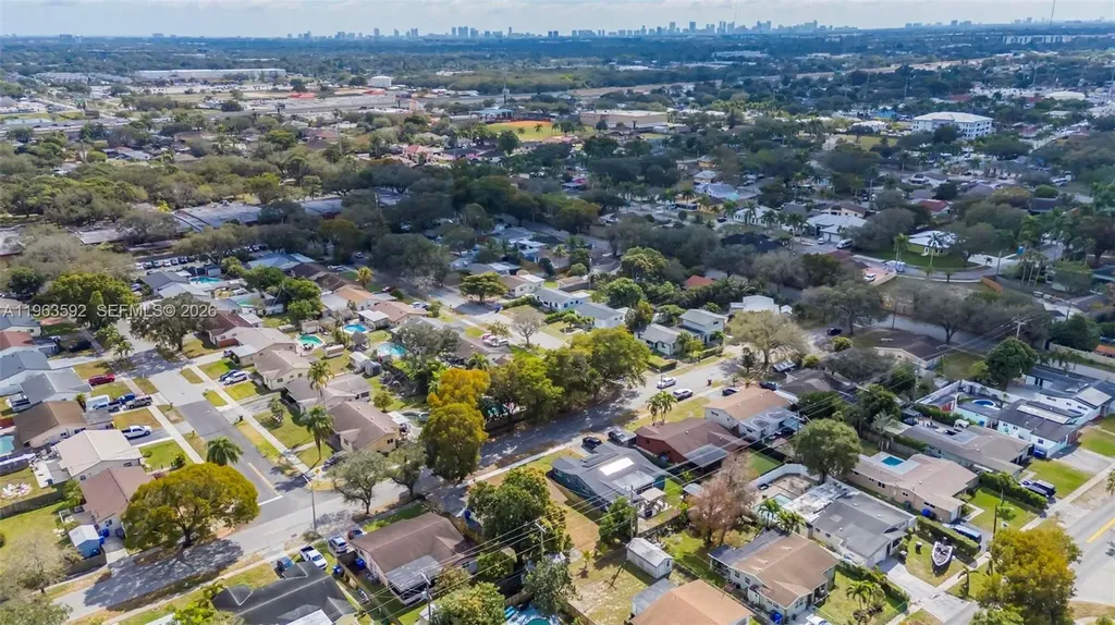 3430 N 65th Avenue Hollywood FL 33024