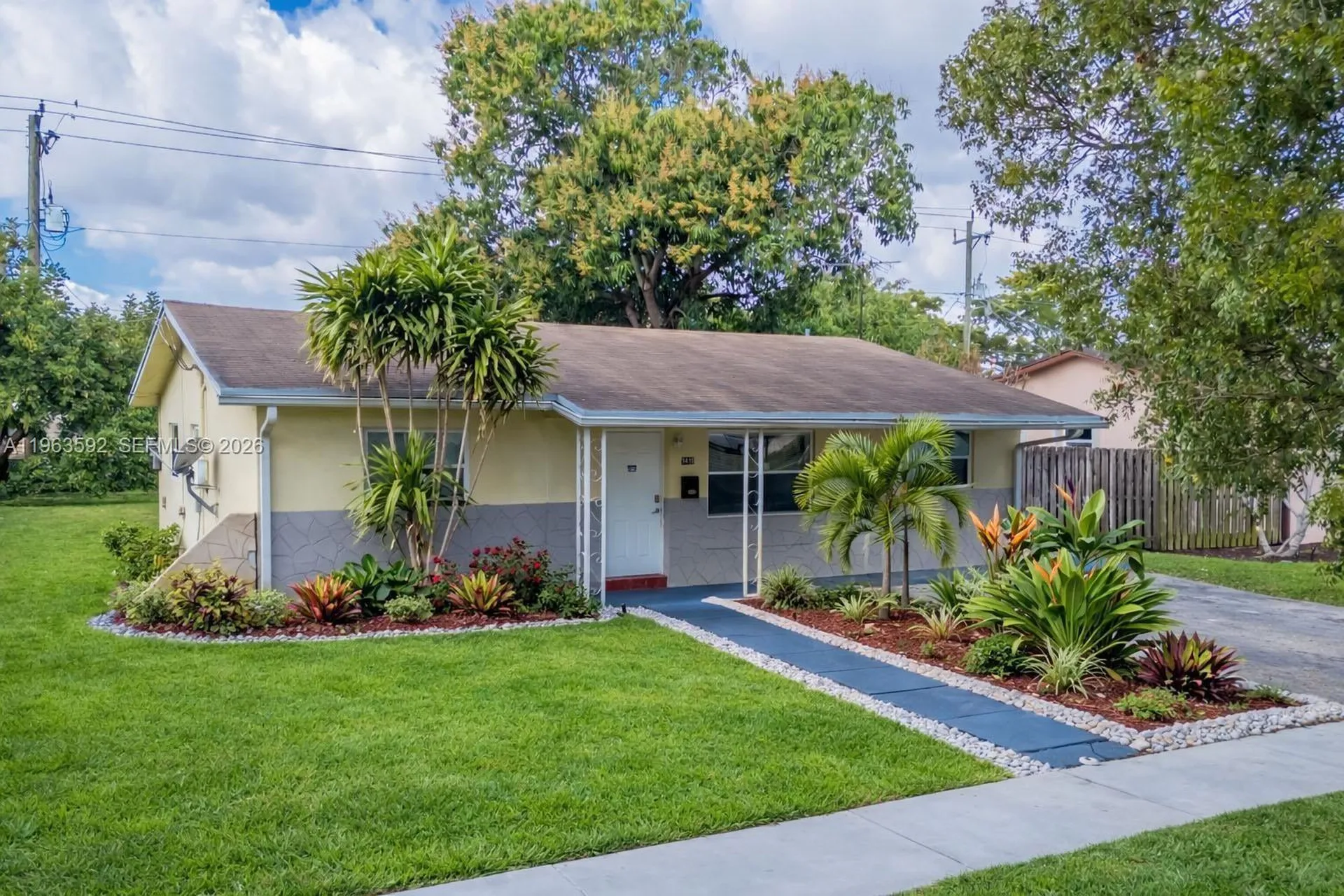 3430 N 65th Avenue Hollywood FL 33024