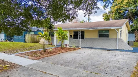3430 N 65th Avenue Hollywood FL 33024