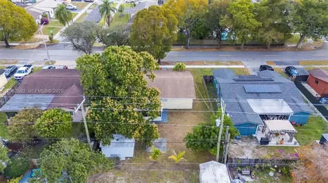 3430 N 65th Avenue Hollywood FL 33024