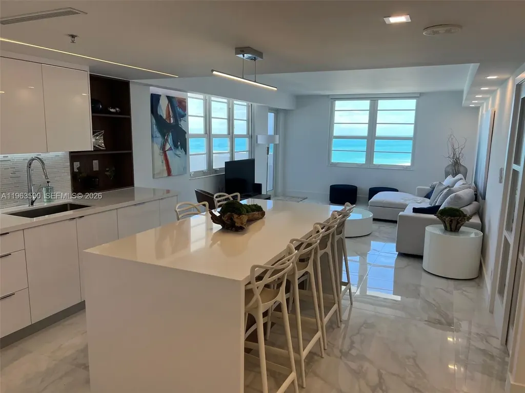 100 Lincoln Road Miami Beach FL 33139